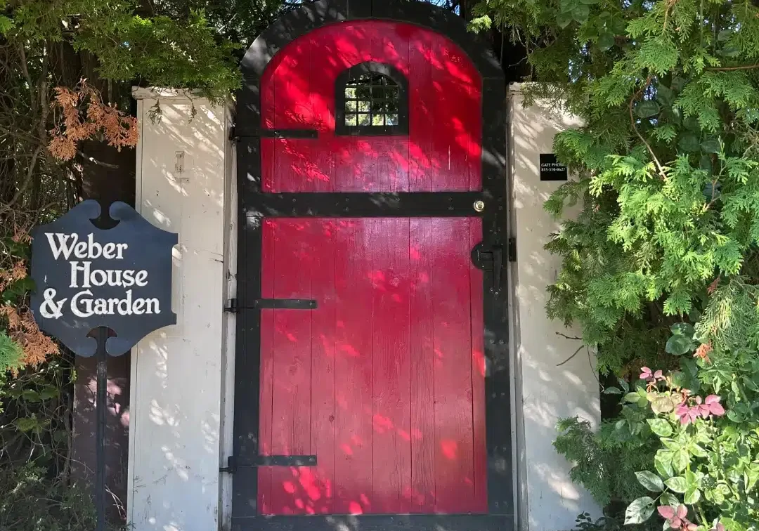 Streator, Illinois Weber House and garden red door